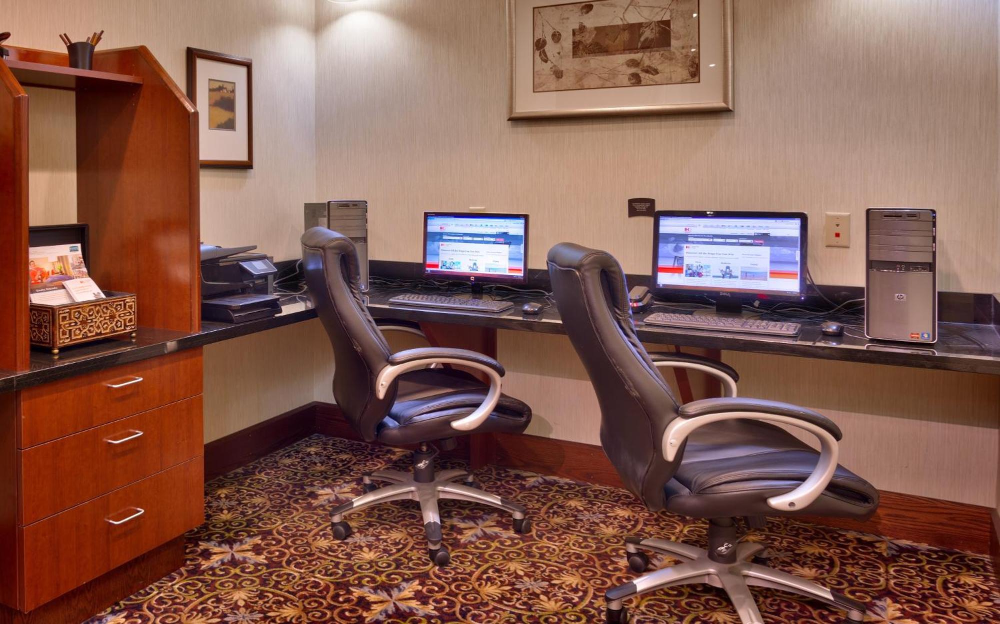Staybridge Suites Omaha 80Th And Dodge By Ihg מראה חיצוני תמונה