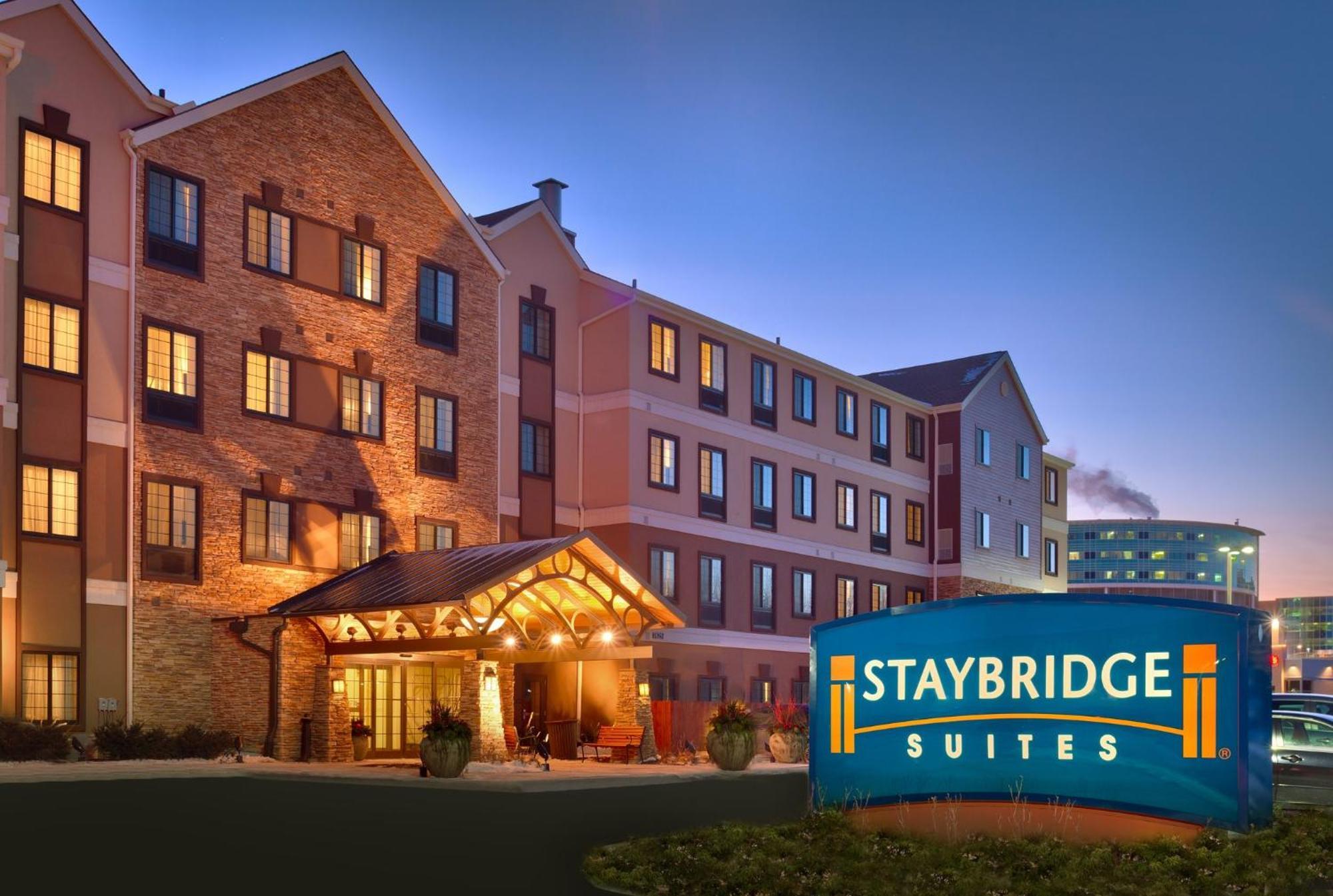 Staybridge Suites Omaha 80Th And Dodge By Ihg מראה חיצוני תמונה