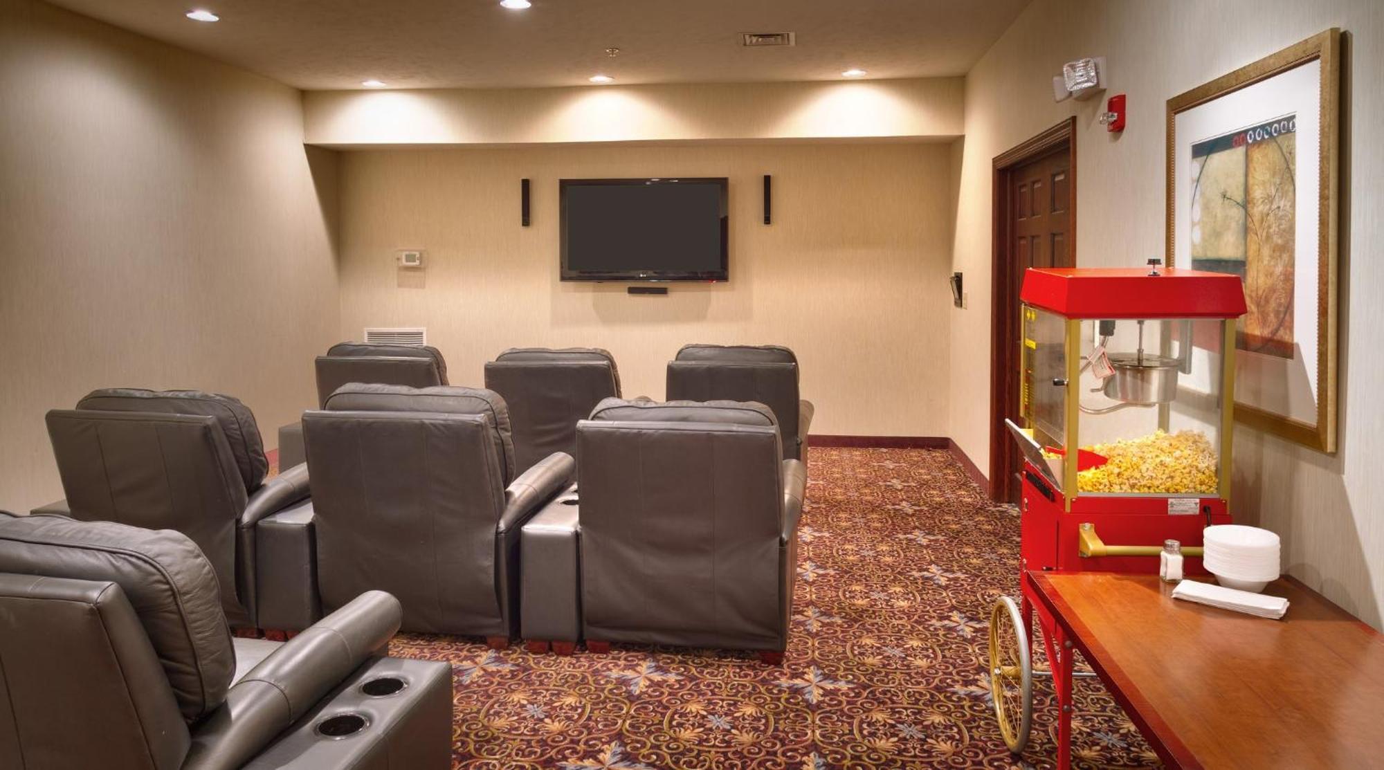 Staybridge Suites Omaha 80Th And Dodge By Ihg מראה חיצוני תמונה