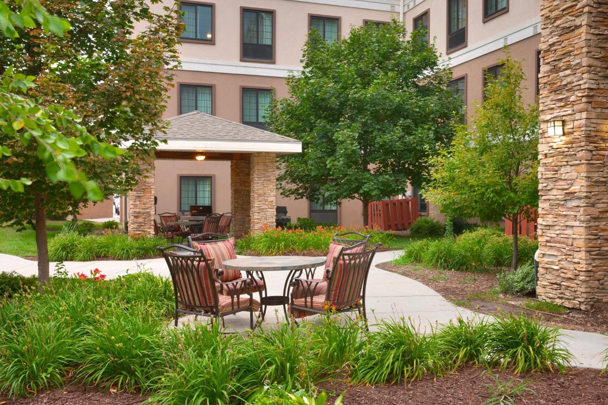 Staybridge Suites Omaha 80Th And Dodge By Ihg מראה חיצוני תמונה