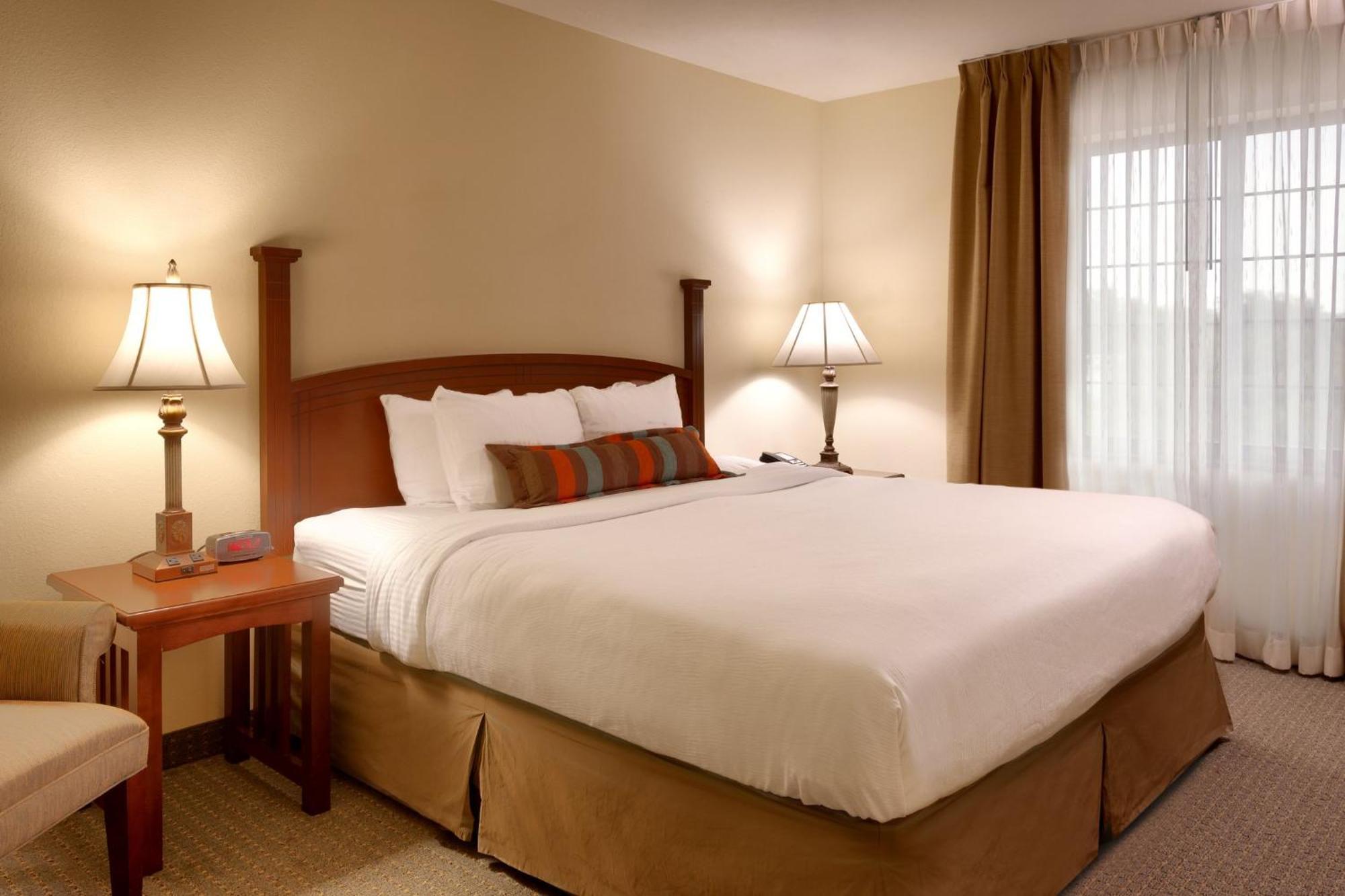 Staybridge Suites Omaha 80Th And Dodge By Ihg מראה חיצוני תמונה